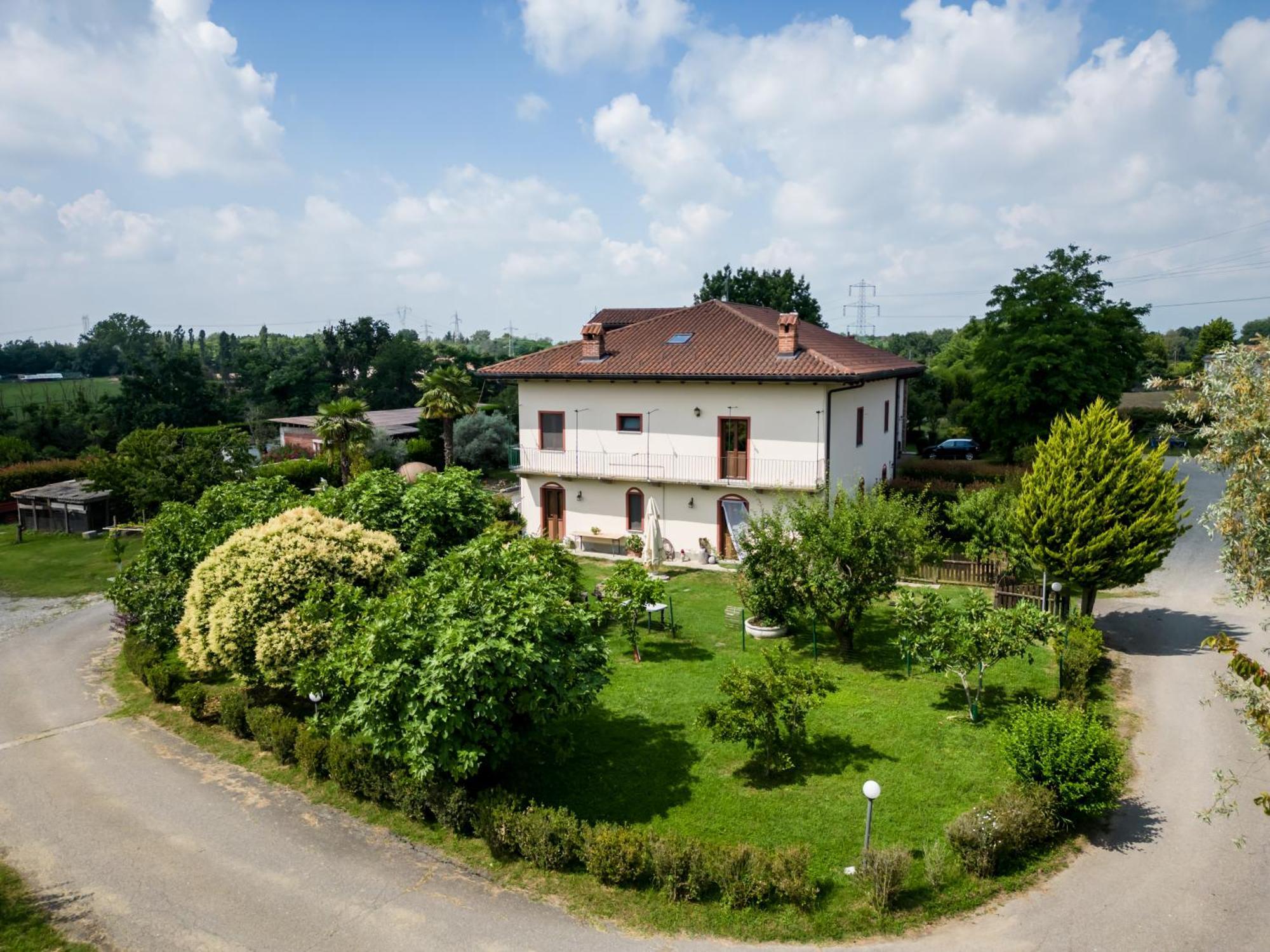 Agriturismo Parco Campofelice Lombardore Luaran gambar