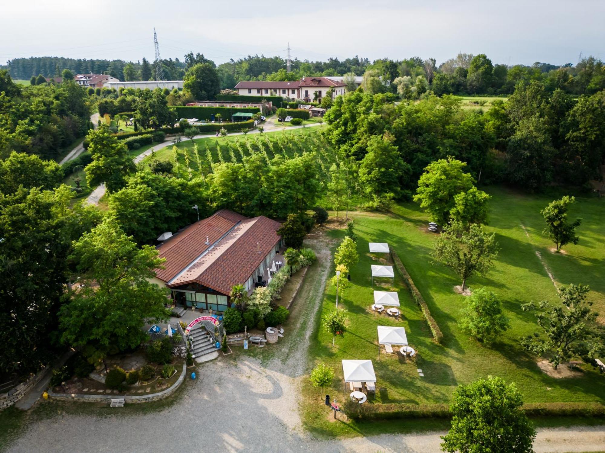 Agriturismo Parco Campofelice Lombardore Luaran gambar