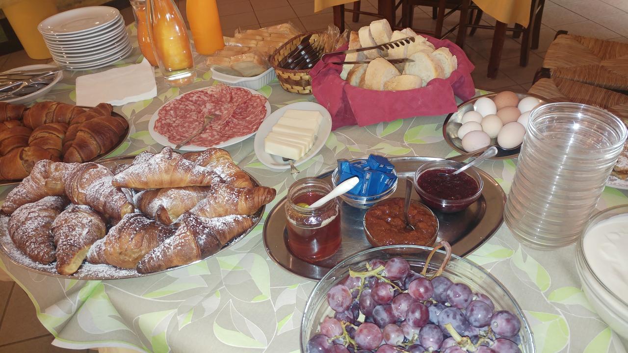 Agriturismo Parco Campofelice Lombardore Luaran gambar