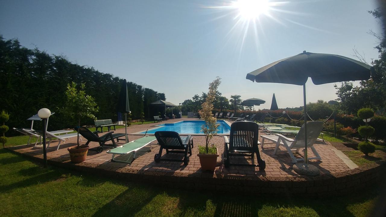 Agriturismo Parco Campofelice Bed & Breakfast Lombardore Luaran gambar